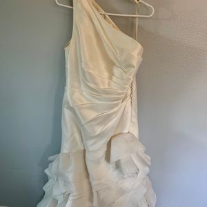 Vera cream wedding dress